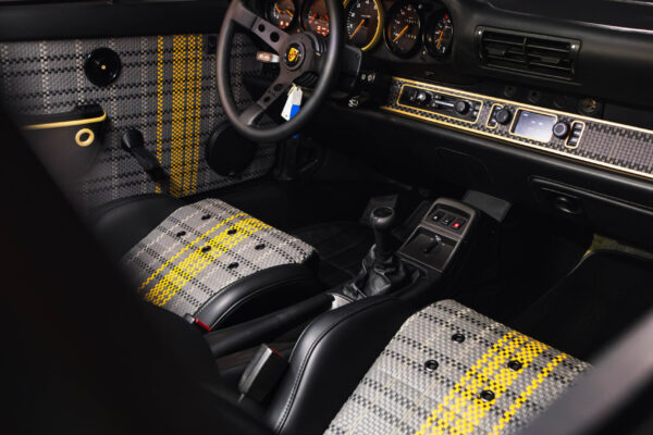 BLACK & GOLD 964 OLSENMOD