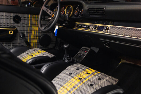 BLACK & GOLD 964 OLSENMOD