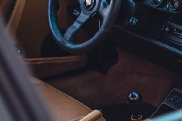 midnight blue porsche 964 restoration
