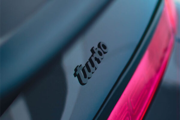 midnight blue porsche 964 restoration