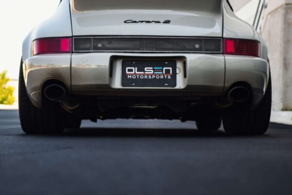 Fashion Grey Porsche 964 Restomod