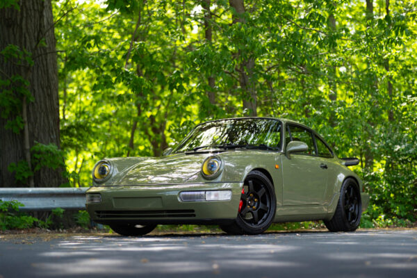Green Porsche 964 Olsen Mod