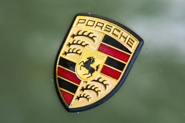 Green Porsche 964 Olsen Mod